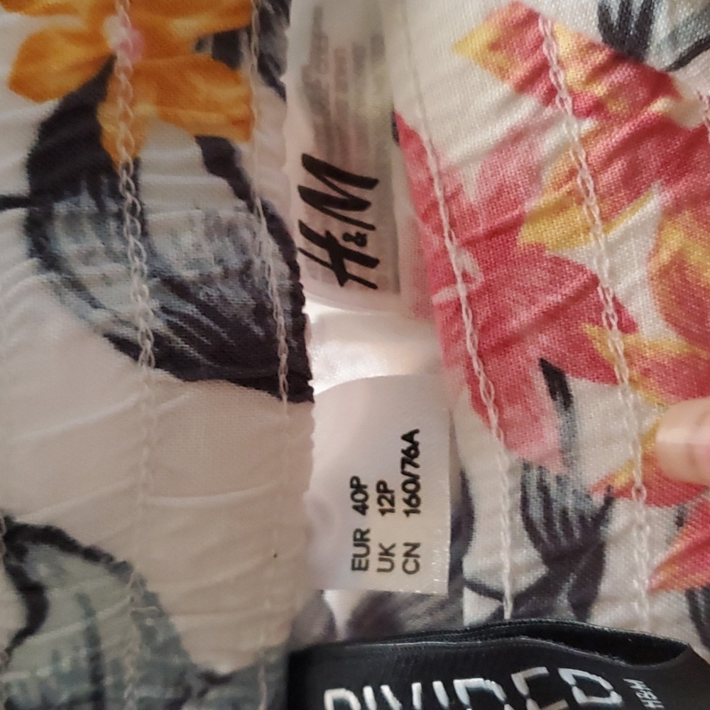 Pants - Picture 4 of 4